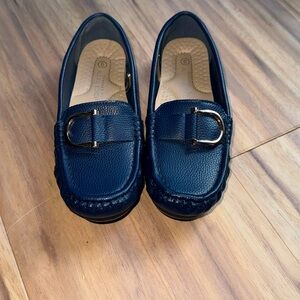 Women’s Navy Slip On Shoes Size 6 Alexis Bendel